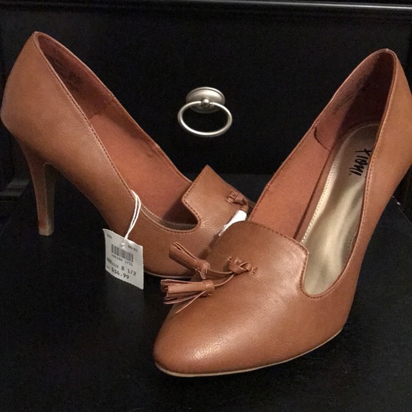 FIONI Clothing Shoes - Fiona Camel Tassel Heels - Size 8.5